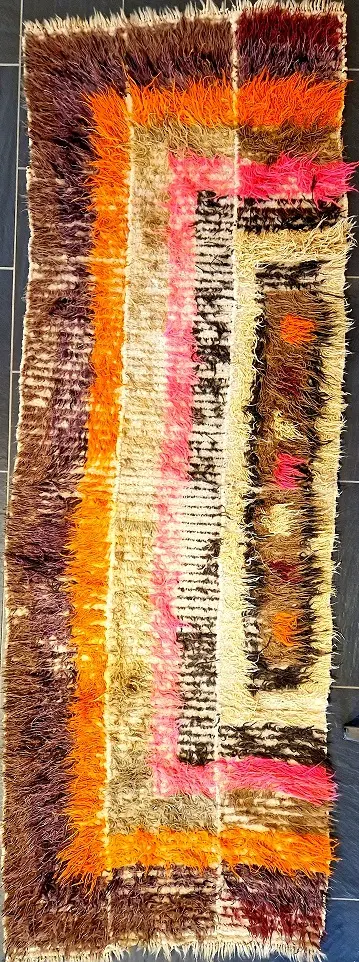 Tullu 268 x 95 cm, 380 Euro