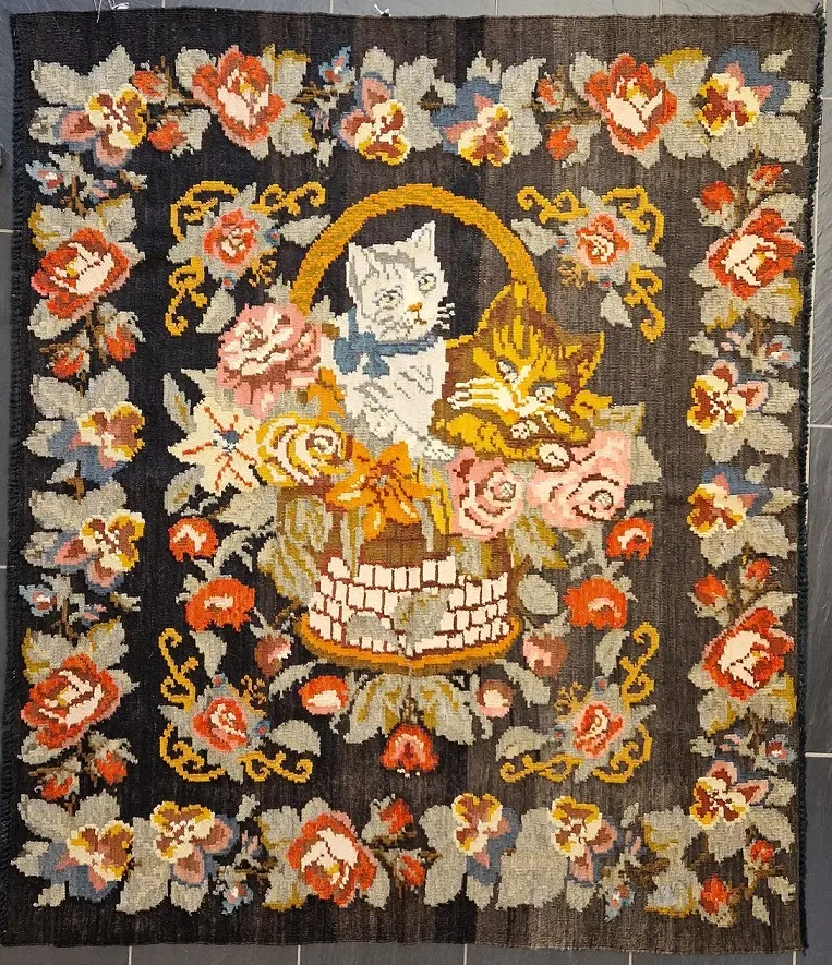 Rosen Kelim 167 x 142 cm, 390 Euro